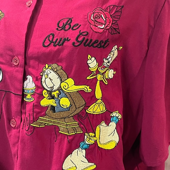 NWT-Her Universe/red Disney Belle short sleeve buttons/ tie top 3X - Picture 4 of 13